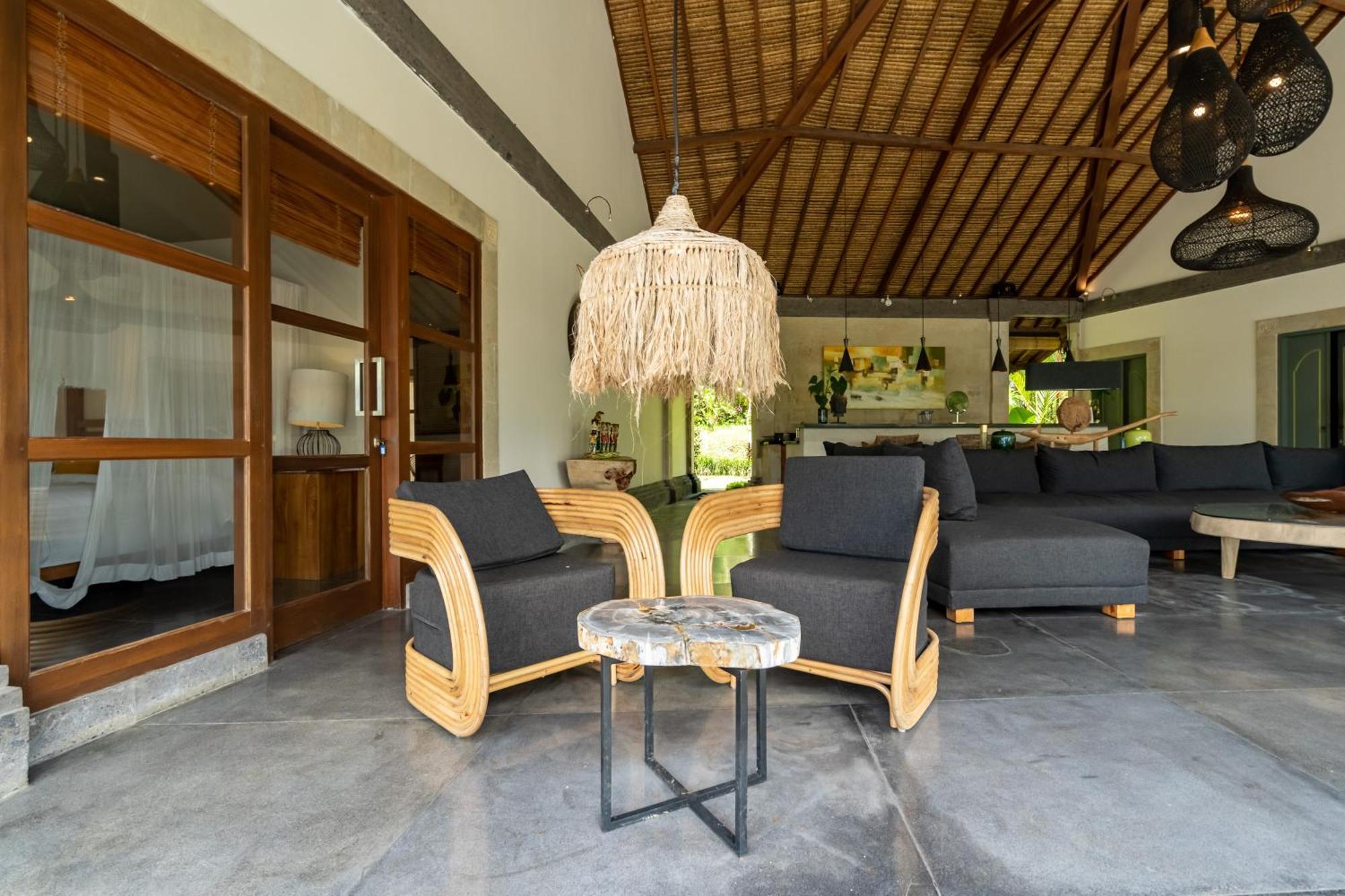 Villa Themma Jungle - Sumptuous 3Br Luxury Villa With Majestic Jungle View North Of Ubud Экстерьер фото