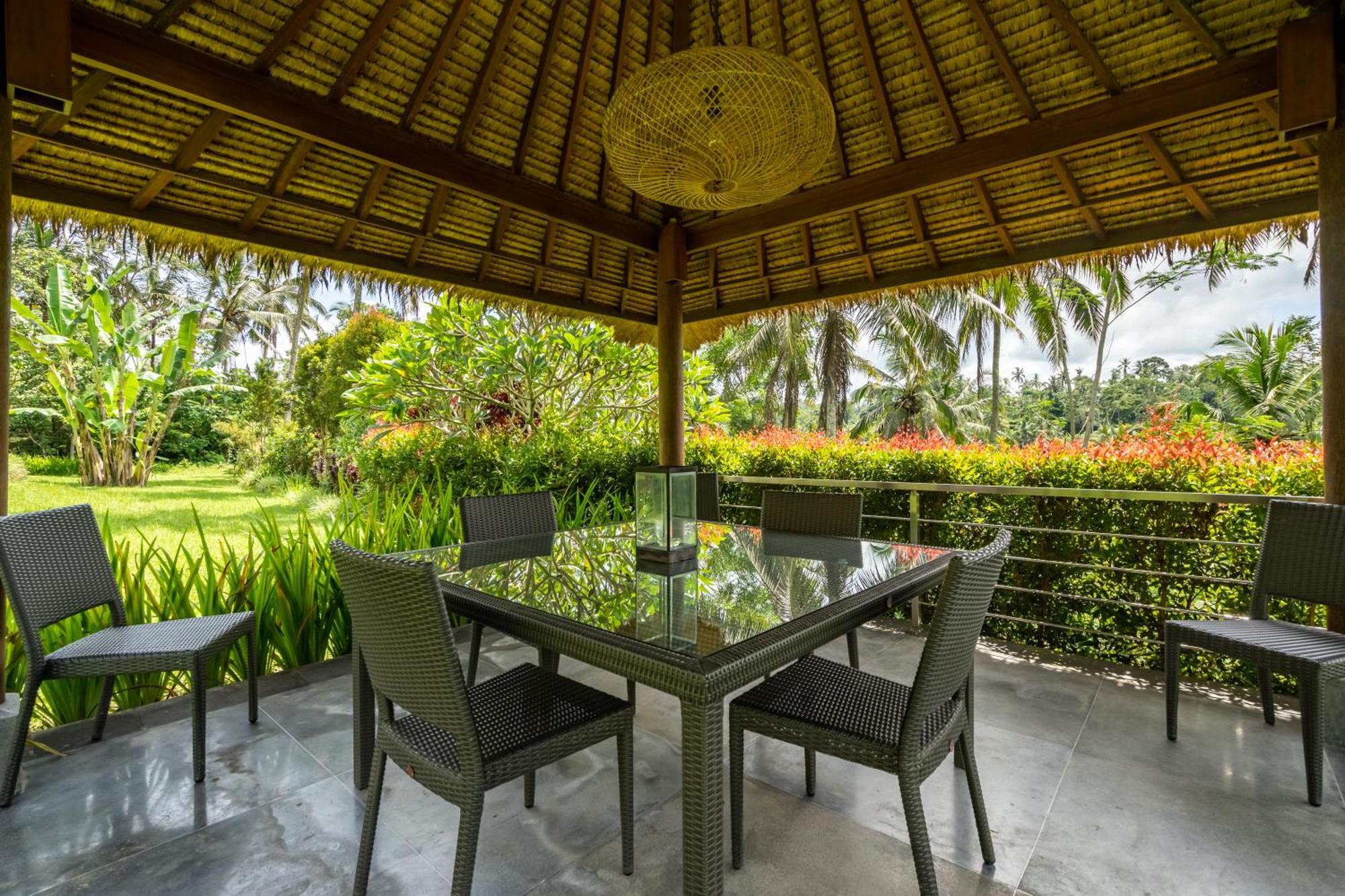 Villa Themma Jungle - Sumptuous 3Br Luxury Villa With Majestic Jungle View North Of Ubud Экстерьер фото